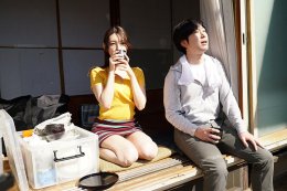 Đưa vợ về quê sống cuộc sống bình yên nào ngờ bị cấm sừng